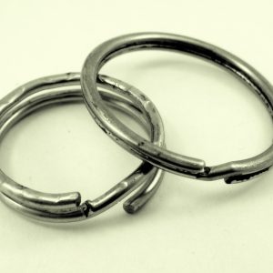 Classic Metal Keyring Set